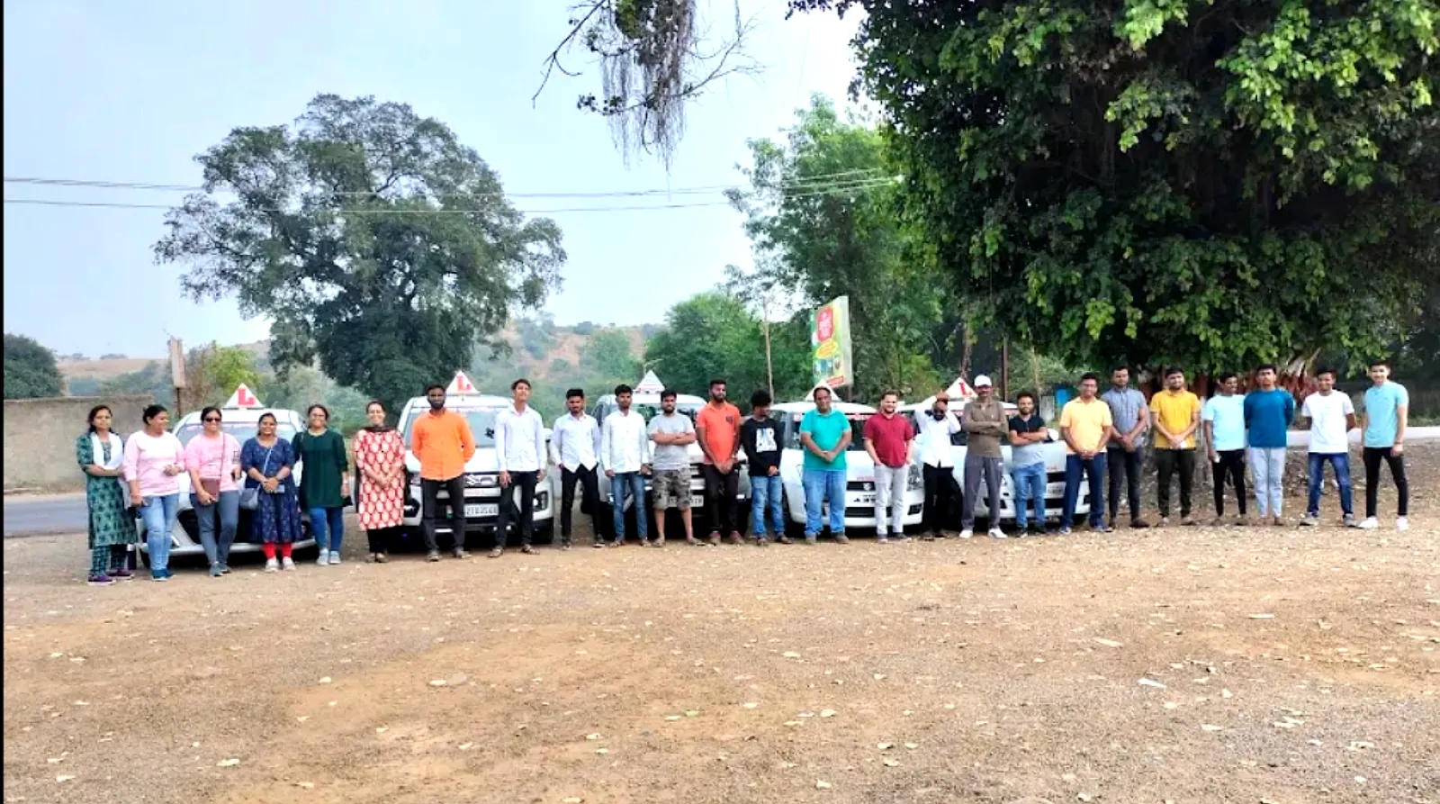 Student batch lineup SS Driving School Pune