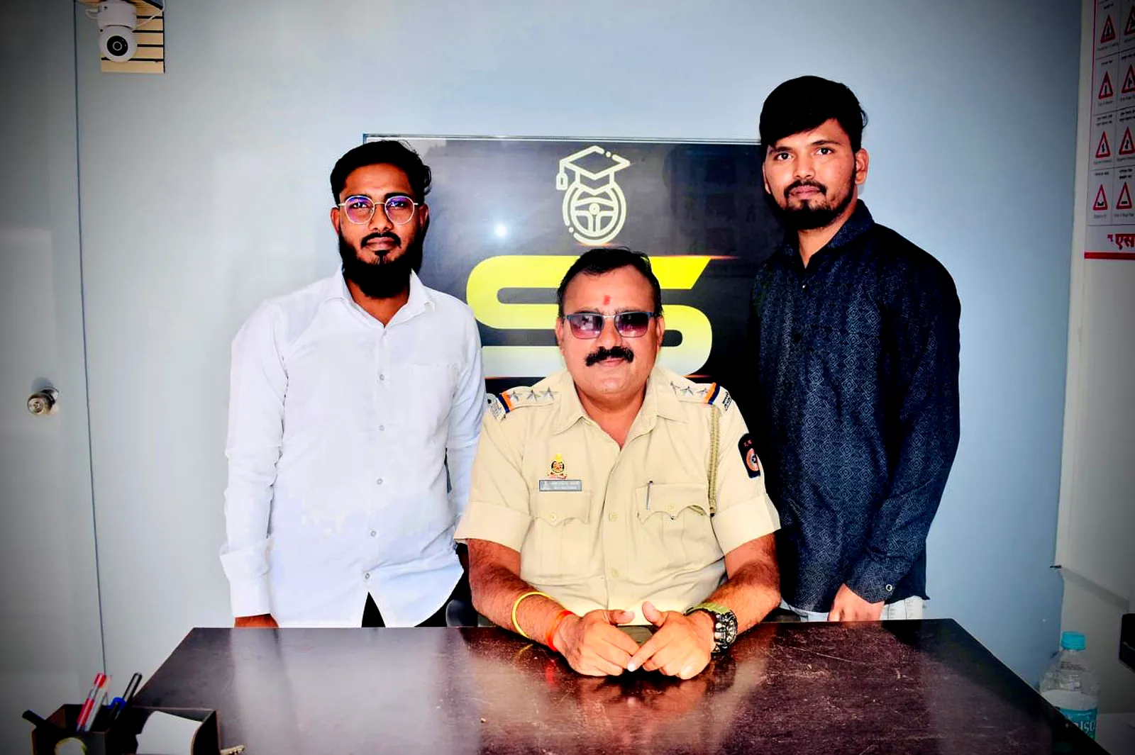 SS Driving School team photo Lohegaon Pune